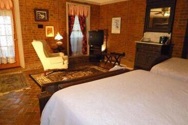 Corners Mansion Inn A Bed And Breakfast