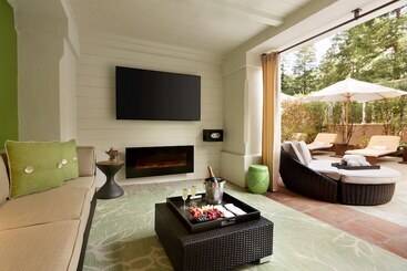 Отель Fairmont Sonoma Mission Inn & Spa