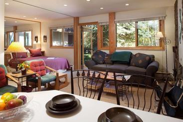 ホテル Laurelwood Condominiums, A Destination Residence