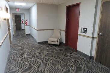 St Charles Hotel Downtown Hudson