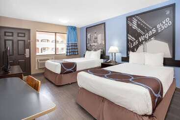 בית מלון כפרי Super 8 By Wyndham Las Vegas Nellis Afb Area