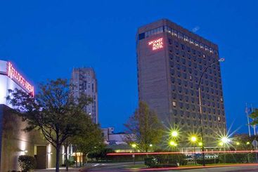 Mccamly Plaza Hotel