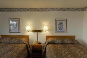 فندق على الطريق Americas Best Value Inn & Suites International Falls