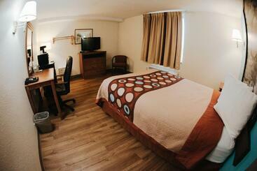 مُتل Super 8 By Wyndham Danbury