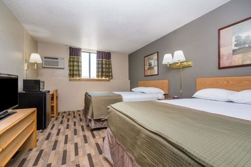 مُتل Super 8 By Wyndham Fargo/i29/west Acres Mall