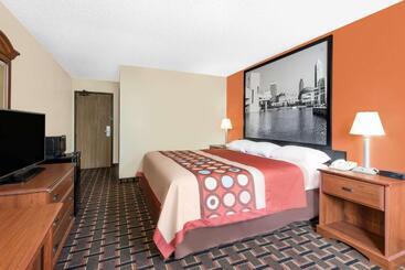 모텔 Super 8 By Wyndham Kent/akron Area
