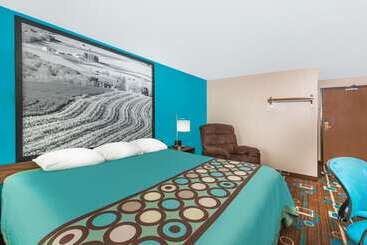 Мотель Super 8 By Wyndham Spencer