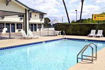 فندق على الطريق Super 8 Panama City