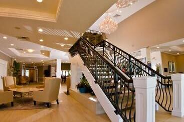 Sundial Beach Resort & Spa