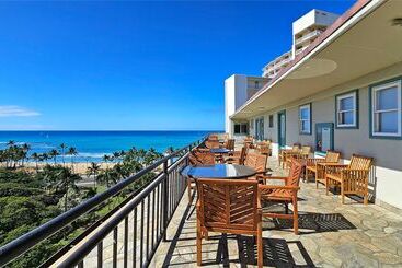 בית מלון כפרי Castle At Waikīkī Grand