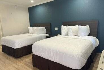 호텔 Baymont By Wyndham Bakersfield