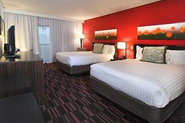 هتل Holiday Inn Irving Las Colinas, An Ihg