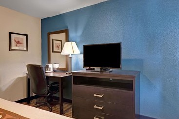 هتل Super 8 By Wyndham Newark De