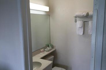 هتل Travelodge By Wyndham Hollywoodvermont/sunset