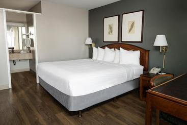 ホテル Vagabond Inn Oxnard