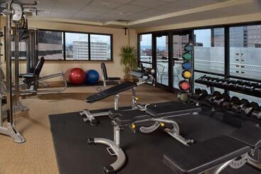 هتل Warwick Denver