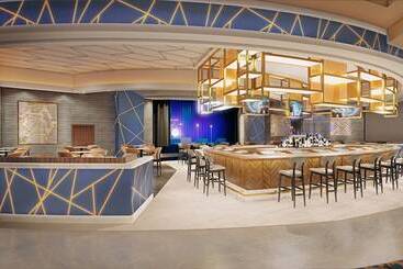 منتجع The Strat Hotel, Casino & Tower