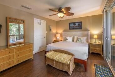 Villas By The Sea Resort & Conference Center