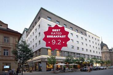 Best Western Premier Hotel Slon