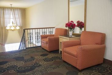 Charles River Motel