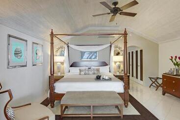 Colony Club By Elegant Hotels