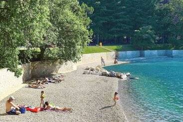Отель Mediteran Plava Laguna
