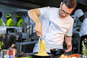 هتل Pullman Lubumbashi Grand Karavia