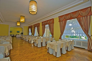هتل Riviera