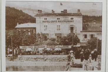 هتل Villa Schubert