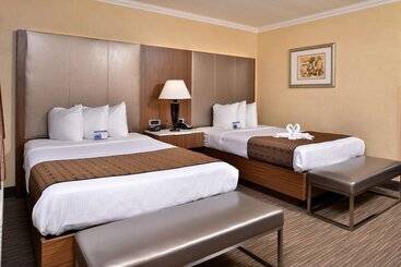 Best Western Hollywood Plaza Inn Hotel   Hollywood Walk Of Fame La