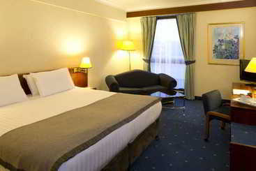 هتل Clarion Croydon Park
