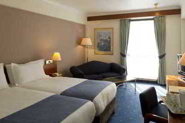 هتل Clarion Croydon Park