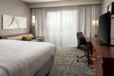 هتل Courtyard By Marriott Phoenix Mesa