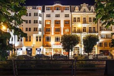 酒店 Dvorak Spa & Wellness