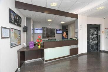 ホテル Hôtel Mercure Saintlô Centre