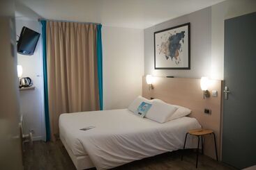 ホテル Kyriad Hôtel La Fleche