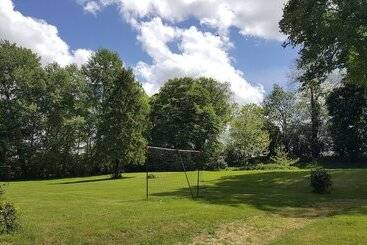 فندق Château De Bellefontaine   Teritoria