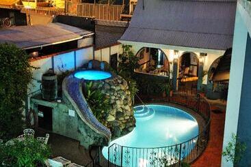 فندق Santo Tomas / Historical Property