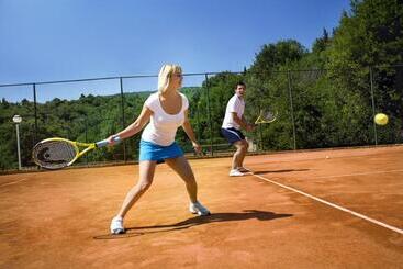 Miramar Sunny Hotel By Valamar