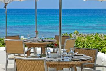 Crystal Cove By Elegant Hotels All Inclusive
