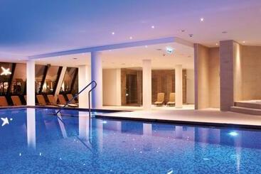 هتل Das Alpenhaus Kaprun