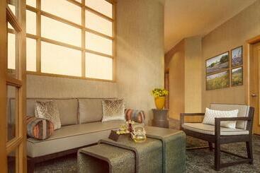 Four Seasons Hotel Singapore