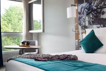 هتل Mercure Château De Fontainebleau