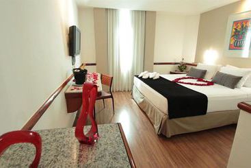 בית מלון כפרי Bristol Merit