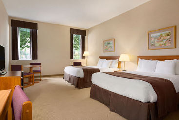 酒店 Days Inn By Wyndham Toronto East Beaches