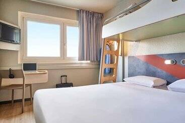 هتل Ibis Budget Paris Porte D Aubervilliers