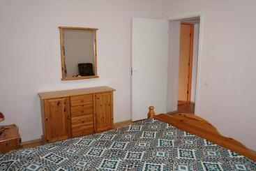 Отель Majori Guesthouse