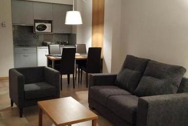 Aparthotel El Serch