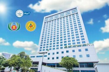 Golden Tulip Sovereign Hotel Bangkok