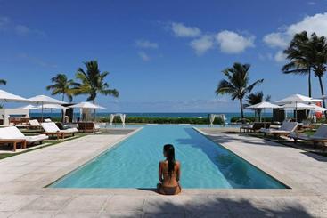 هتل Grace Bay Club